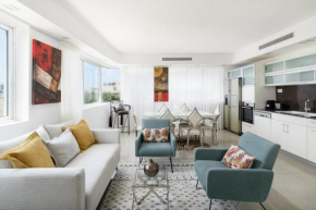 Penthouse with Panoramic View by FeelHome